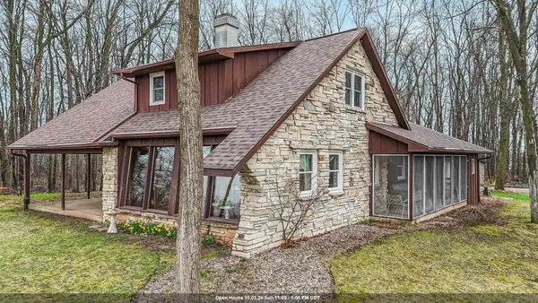 $425,000 | N9237 County Road North, Appleton, WI 54915