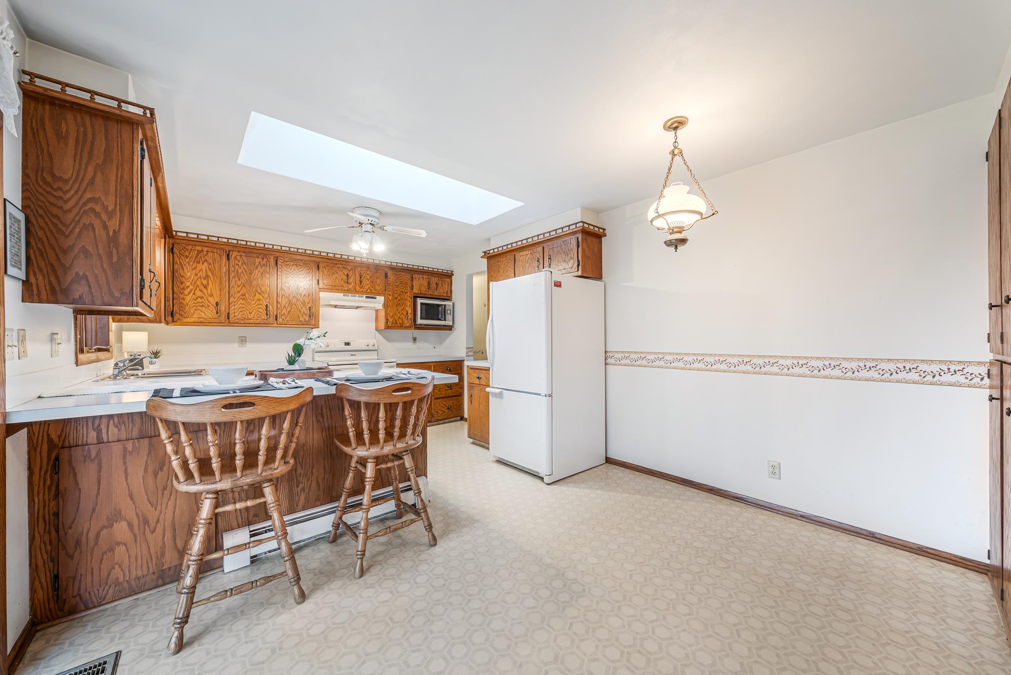 N9237 County Road North Appleton, WI 54915 - Photo 4 of 45