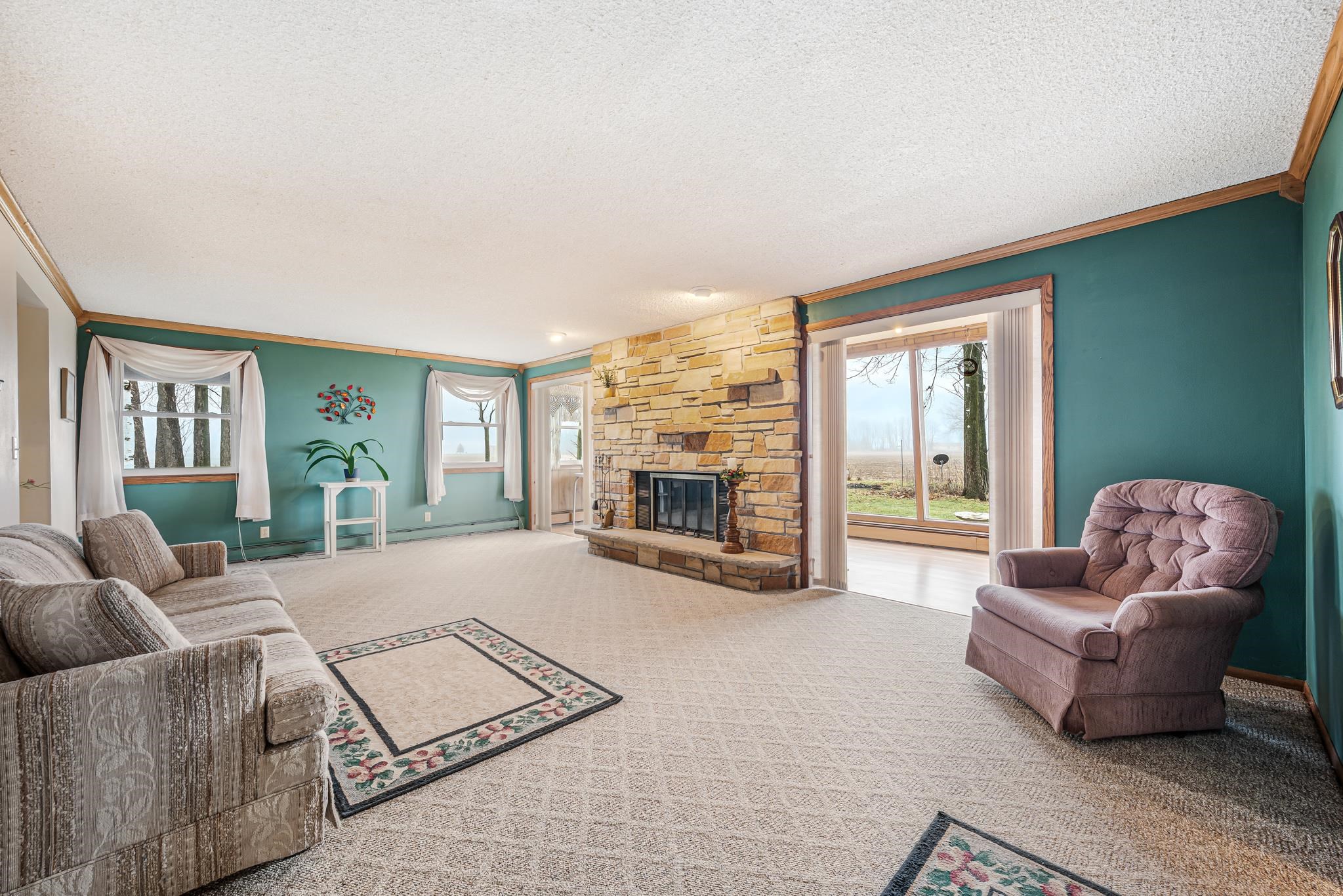 N9237 County Road North Appleton, WI 54915 - Photo 10 of 45