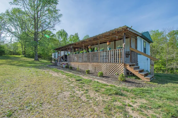 $385,000 | 2490 Tackets Branch Road, Prospect, TN 38477