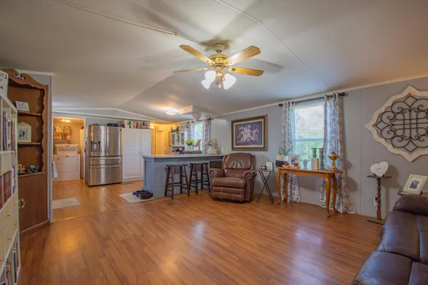 $385,000 | 2490 Tackets Branch Road, Prospect, TN 38477