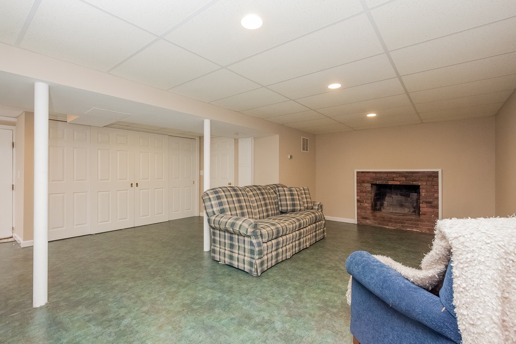 136 Franklin Road Longmeadow, MA 01106 - Photo 23 of 30 Gallery Image 23
