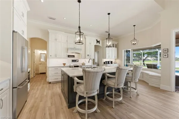 $1,399,900 | 2076 Imperial Circle, Naples, FL 34110