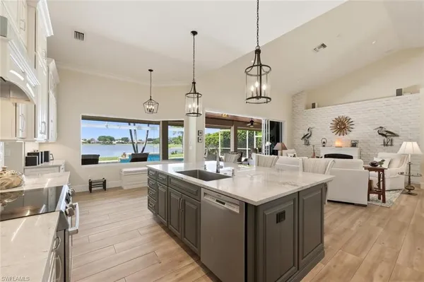 $1,399,900 | 2076 Imperial Circle, Naples, FL 34110