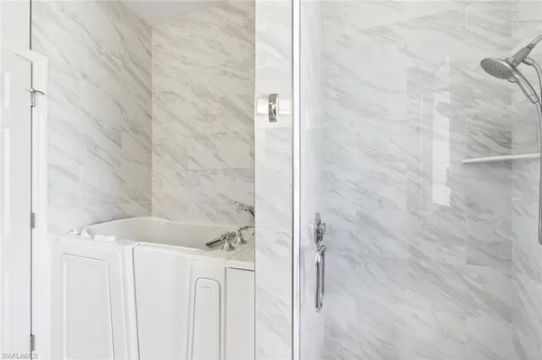 $1,399,900 | 2076 Imperial Circle, Naples, FL 34110