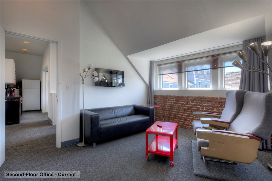 25 Mill Street Newport, RI 02840 - Photo 17 of 46 Second floor office.