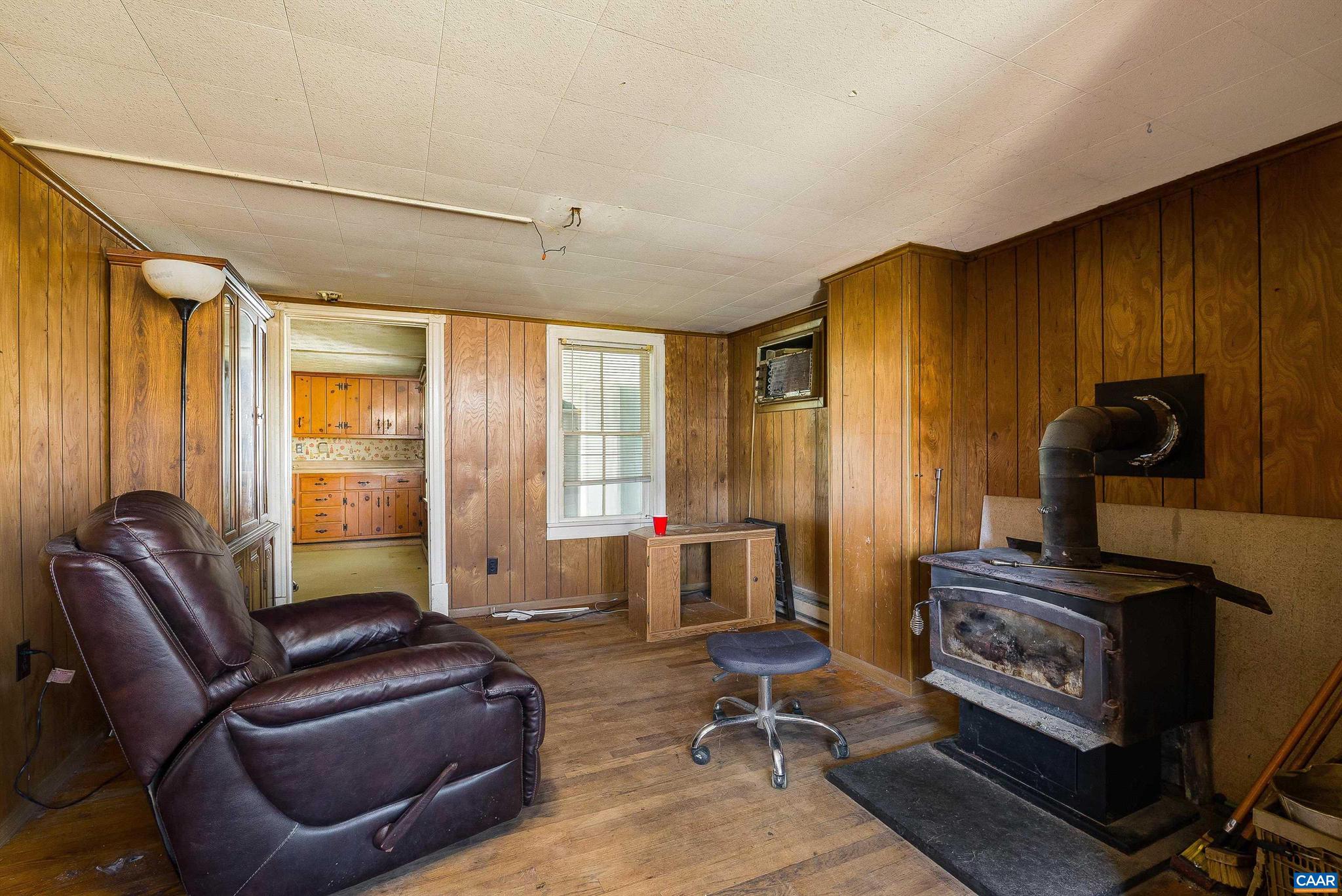 613 6th Street Shenandoah, VA 22849 - Photo 11 of 54