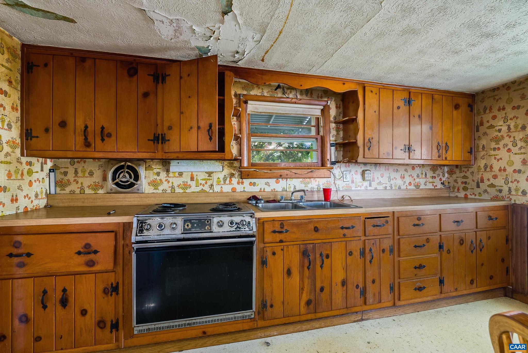 613 6th Street Shenandoah, VA 22849 - Photo 17 of 54