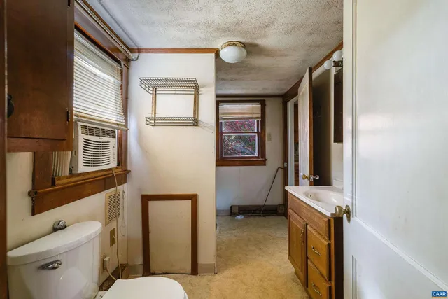 $125,000 | 613 6th Street, Shenandoah, VA 22849