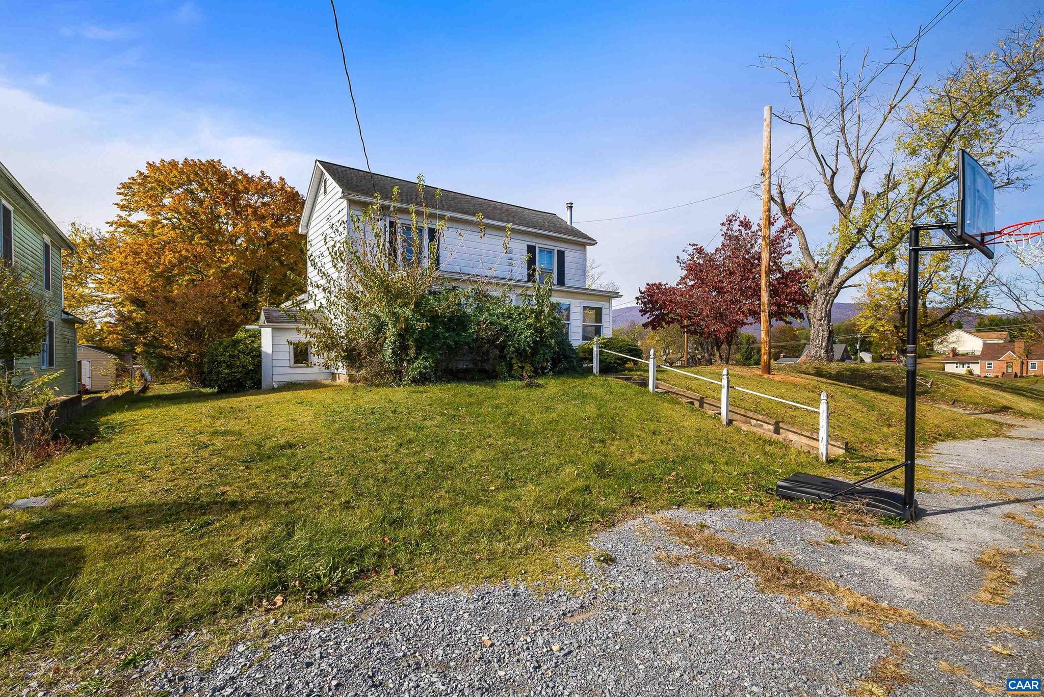 613 6th Street Shenandoah, VA 22849 - Photo 2 of 54