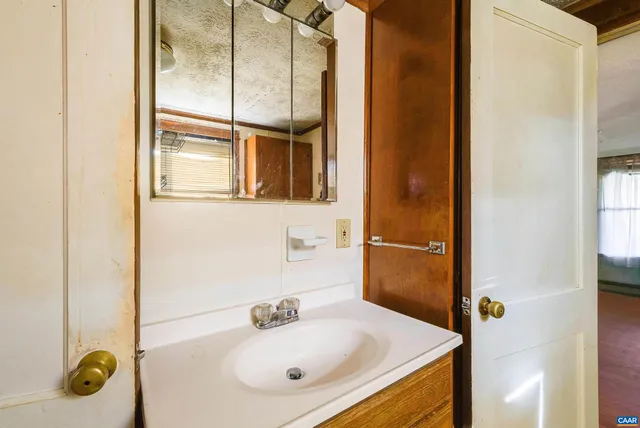 $125,000 | 613 6th Street, Shenandoah, VA 22849