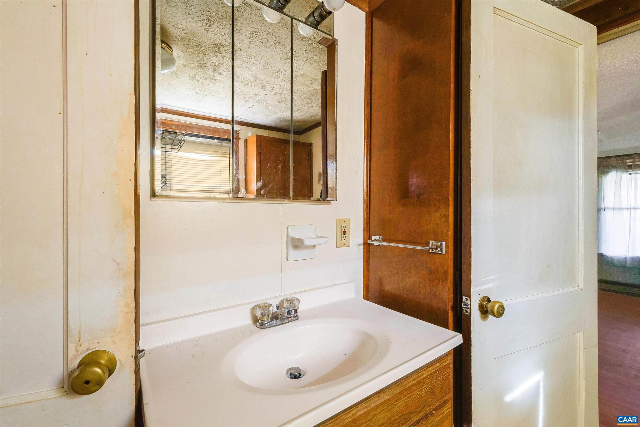 613 6th Street Shenandoah, VA 22849 - Photo 21 of 54