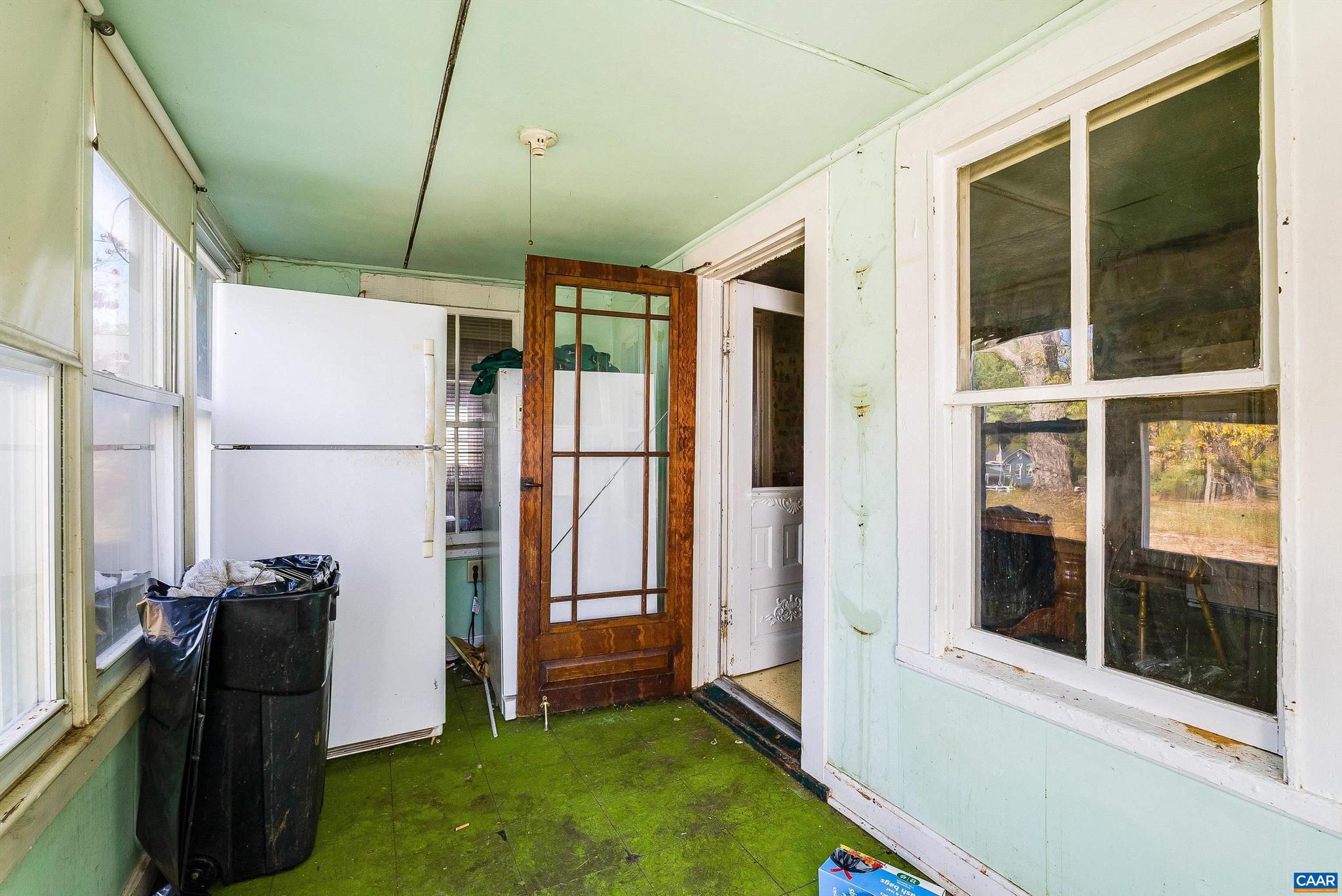 613 6th Street Shenandoah, VA 22849 - Photo 32 of 54