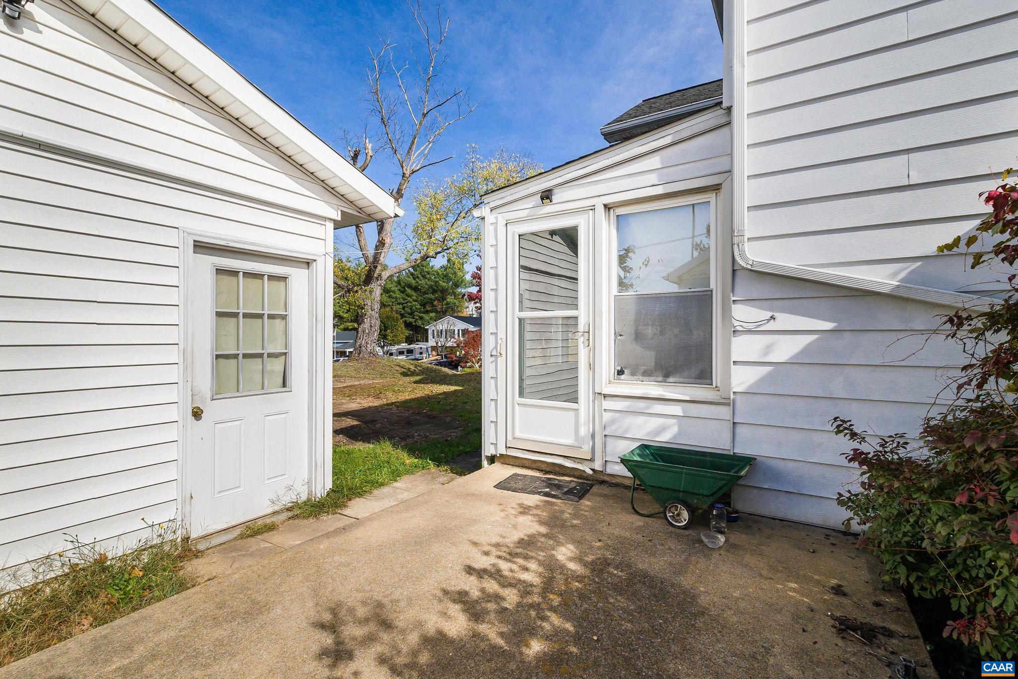 613 6th Street Shenandoah, VA 22849 - Photo 33 of 54