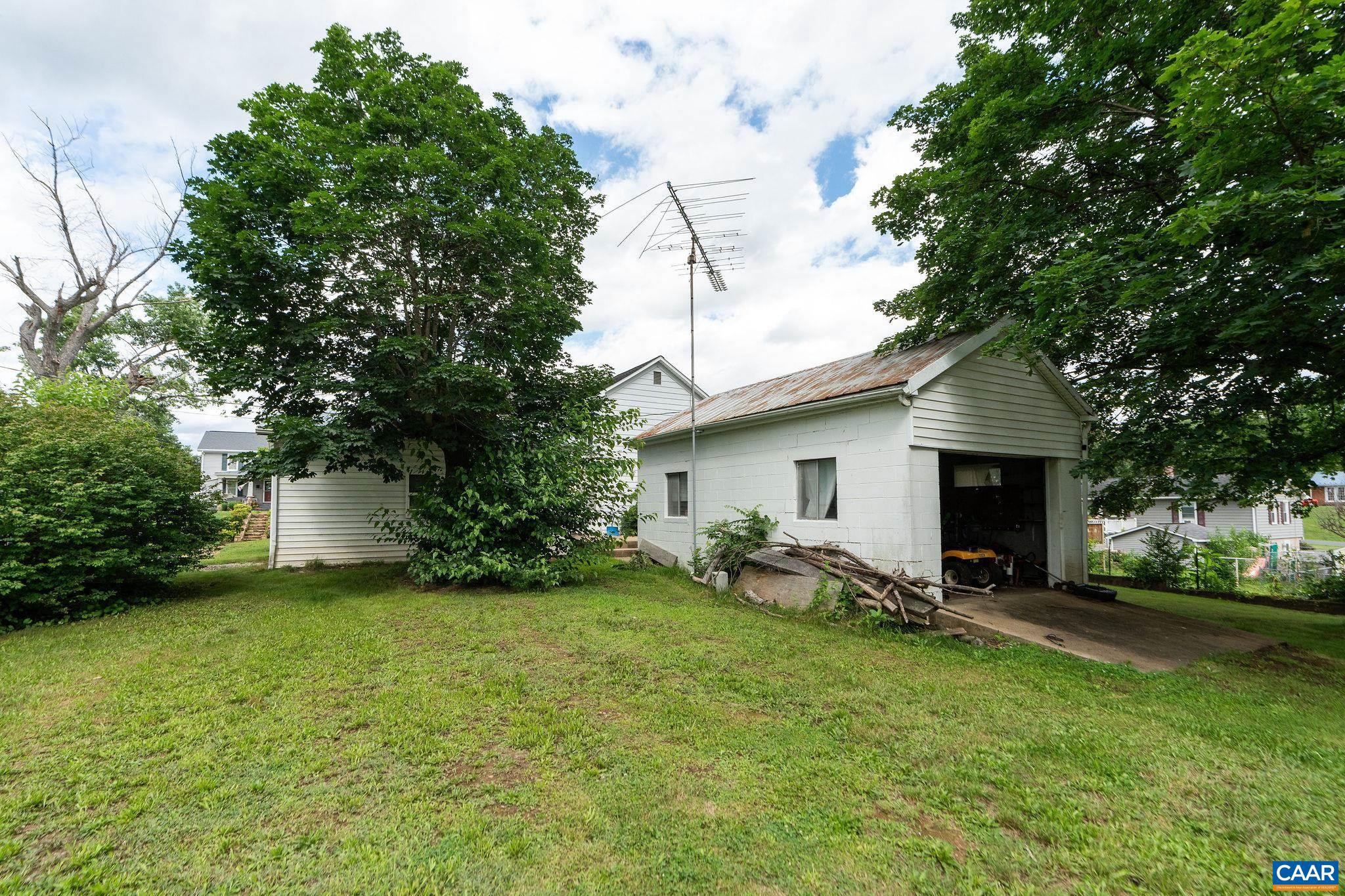 613 6th Street Shenandoah, VA 22849 - Photo 44 of 54