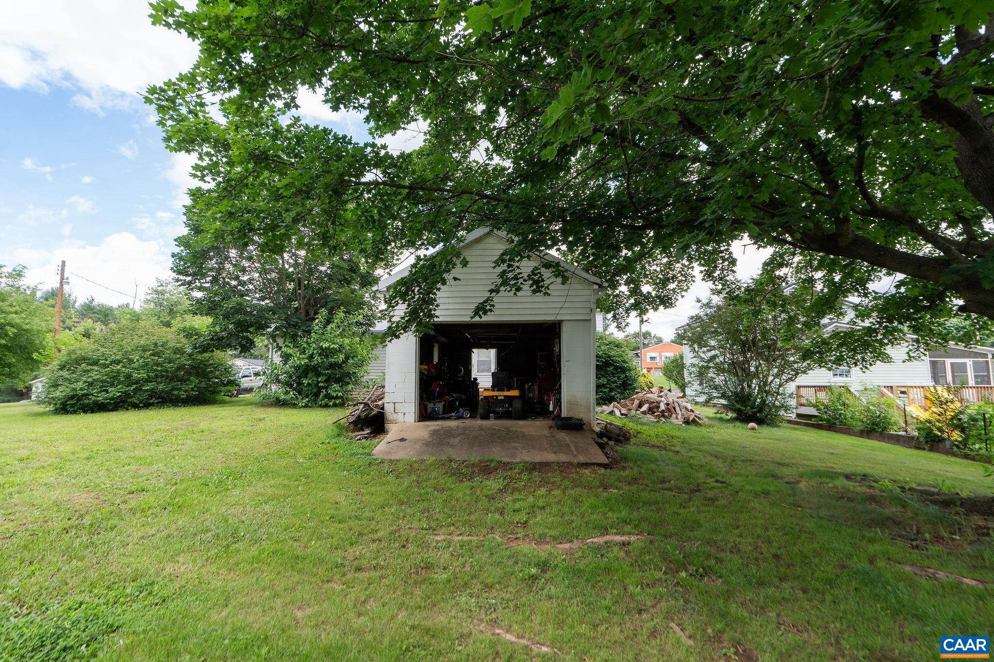 613 6th Street Shenandoah, VA 22849 - Photo 45 of 54