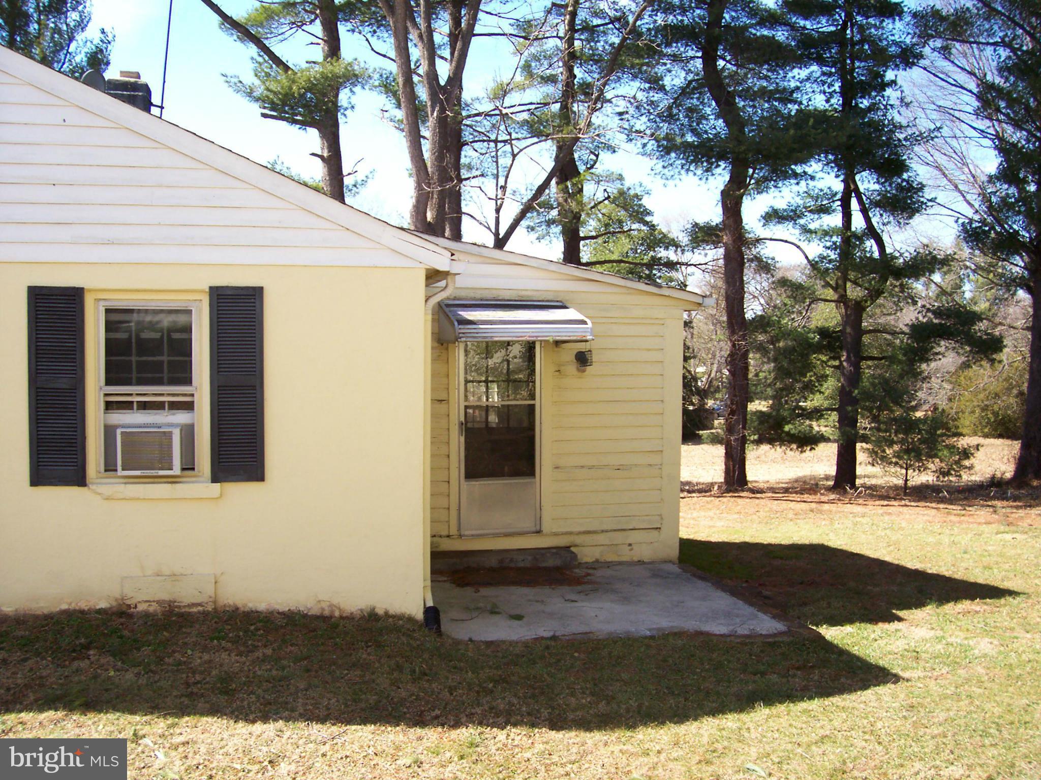 412 Lincoln Road Middleburg, VA 20117 - Photo 2 of 26 Exterior (Rear)