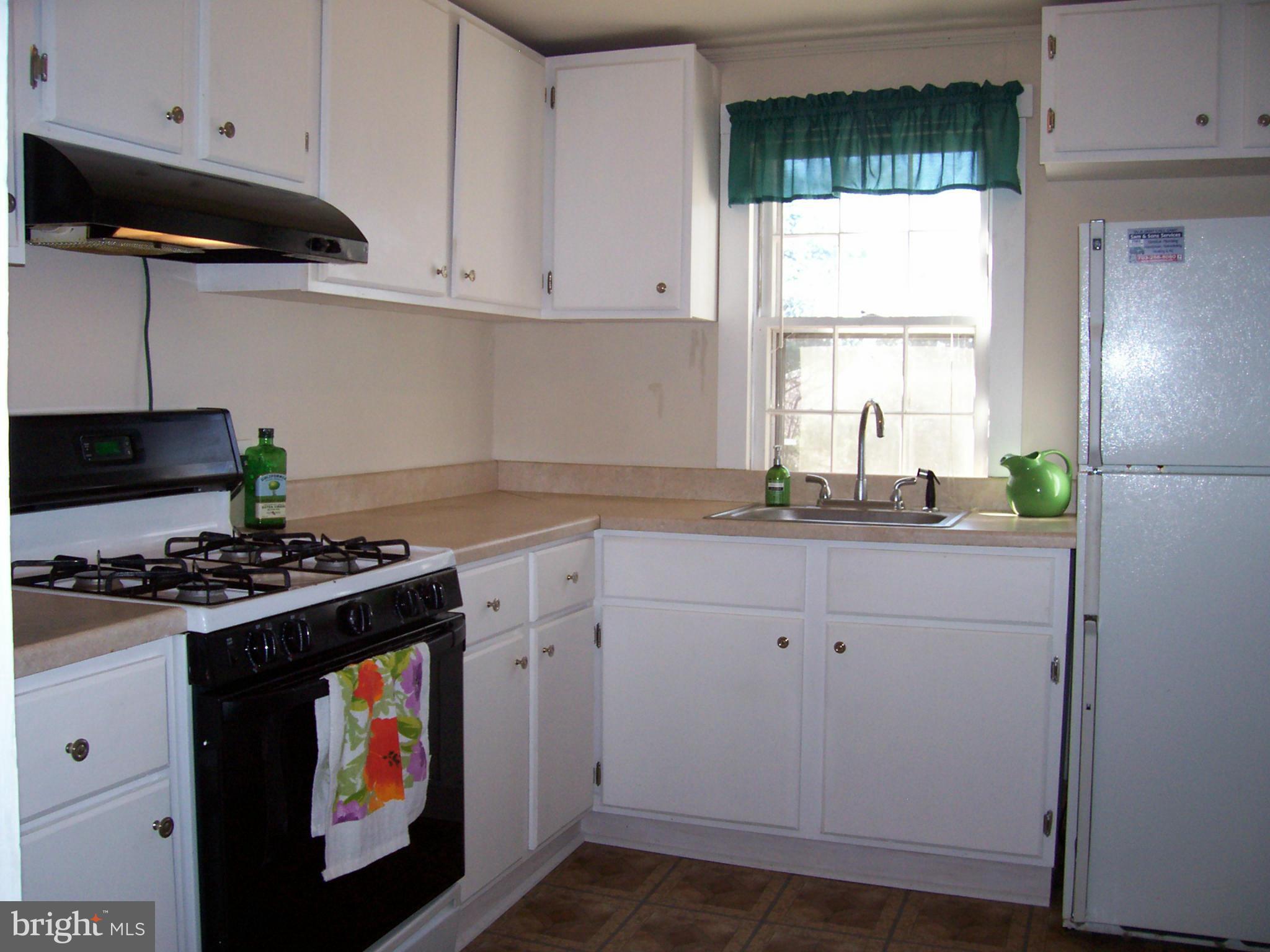 412 Lincoln Road Middleburg, VA 20117 - Photo 14 of 26 Kitchen