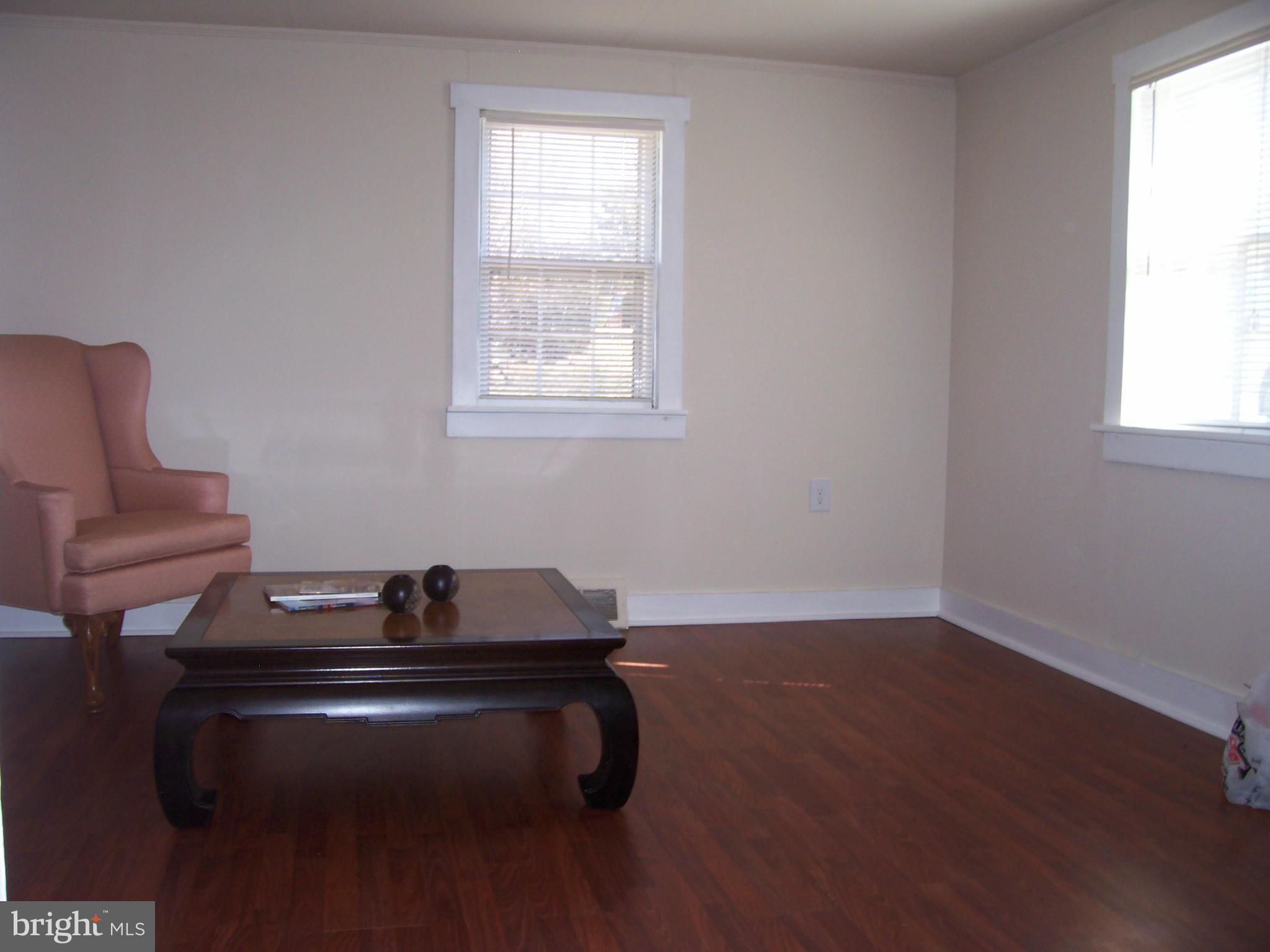 412 Lincoln Road Middleburg, VA 20117 - Photo 8 of 26 Living Room