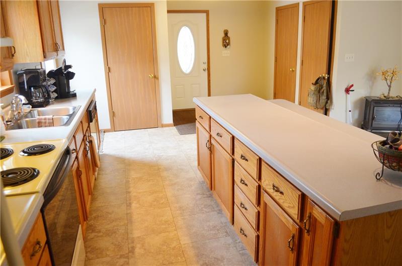 201 Hickory Road Friedens, PA 15541 - Photo 8 of 25 Gallery Image 8