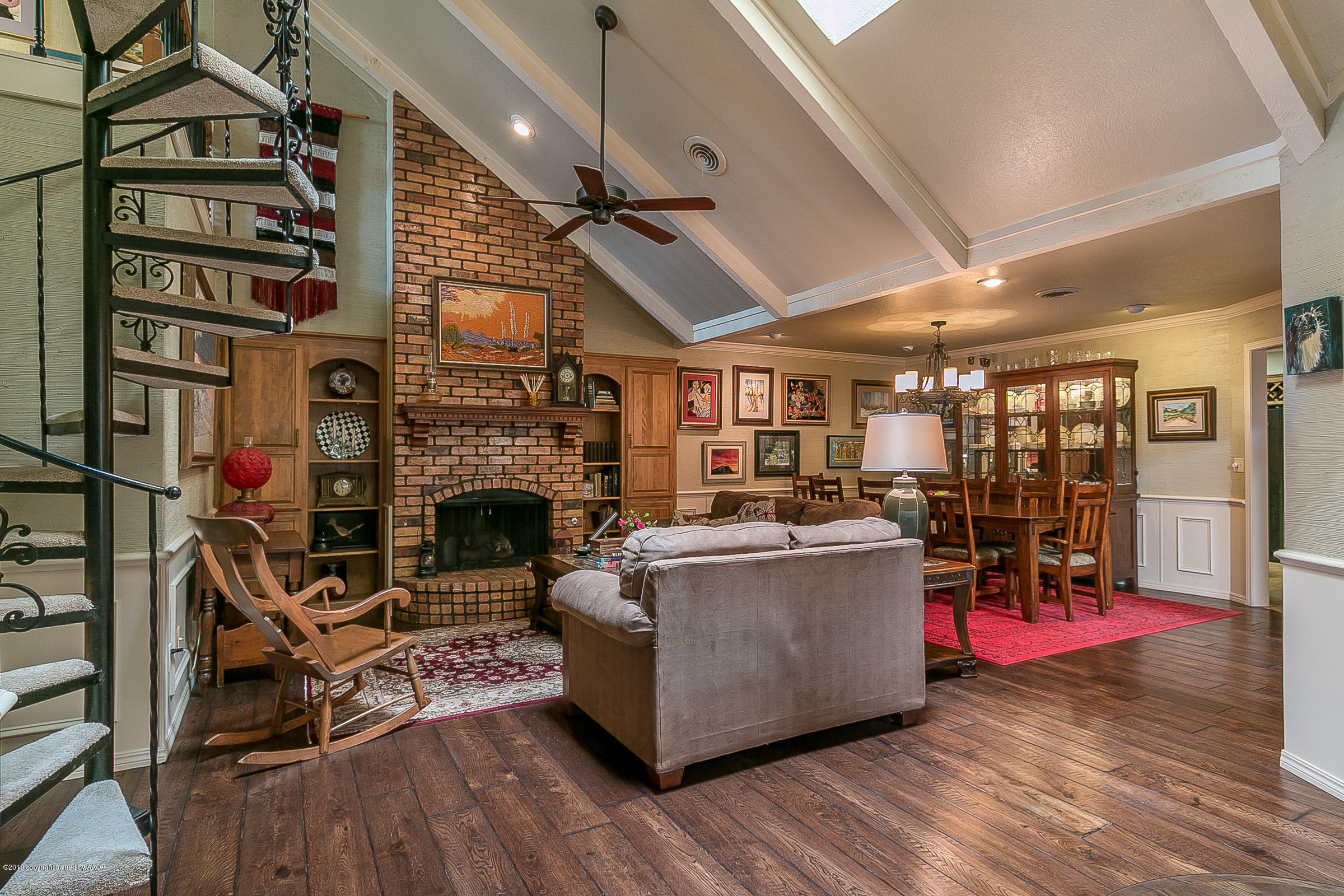 6122 Belpree Road Amarillo, TX 79106 - Photo 2 of 34 Living Room From Entry