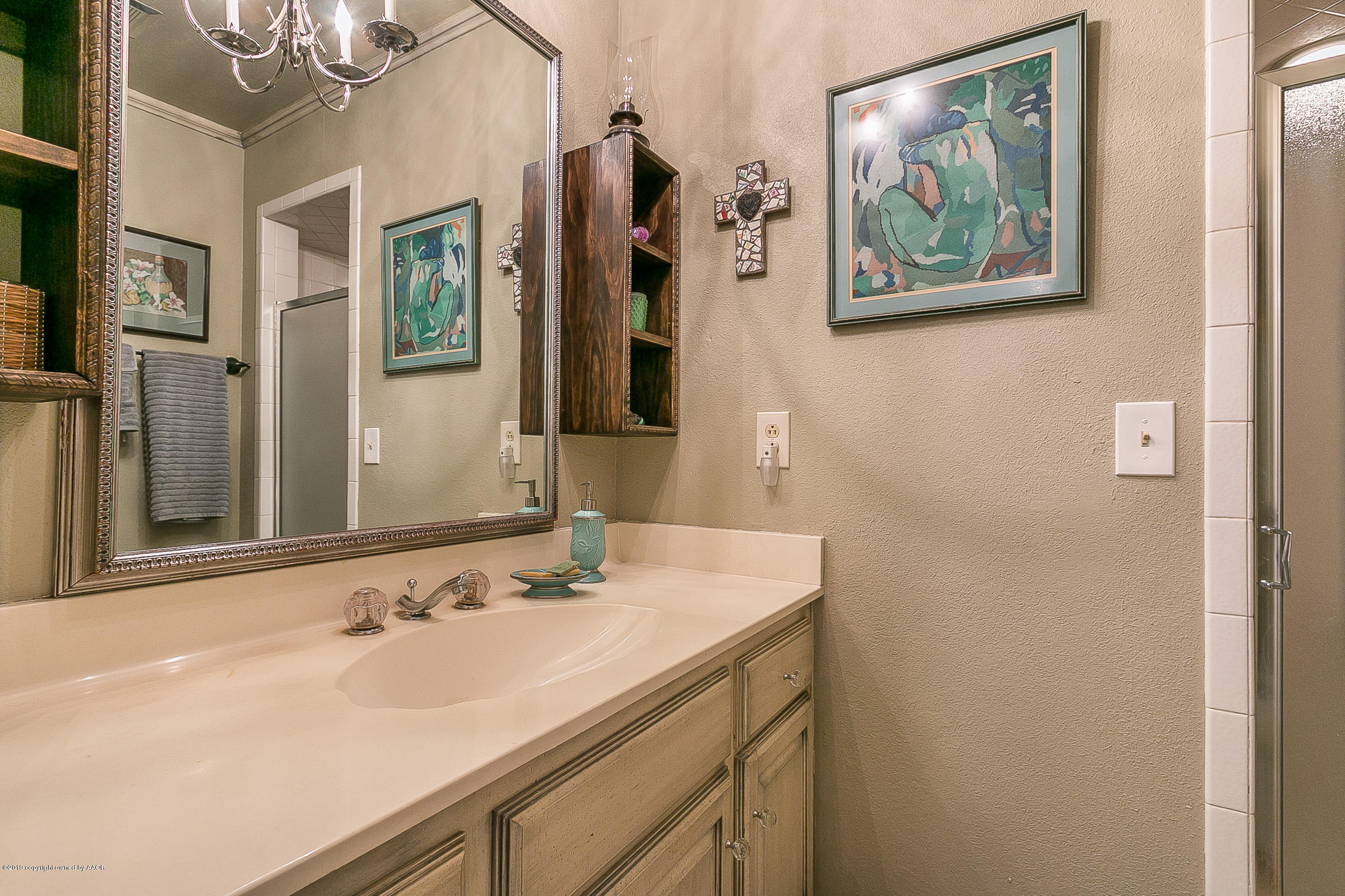 6122 Belpree Road Amarillo, TX 79106 - Photo 26 of 34 Bathroom 2