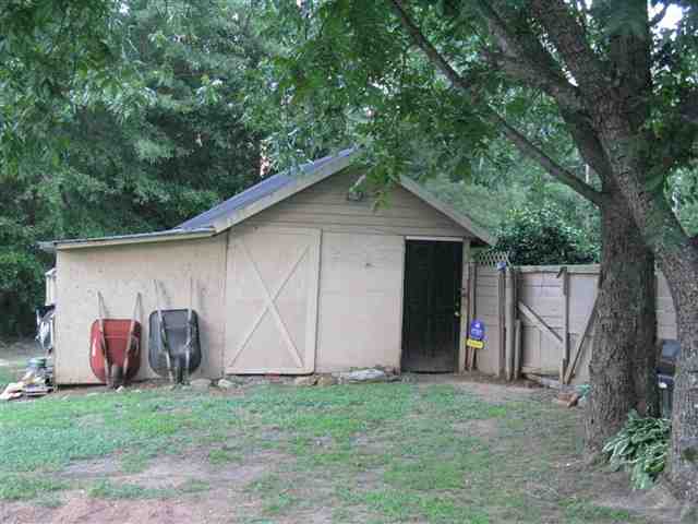 3427 Highway 252 Honea Path, SC 29654 - Photo 22 of 23