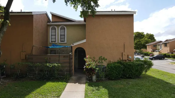 $3,200 | 8033 Northwest 71st Court, Unit 8033, Tamarac, FL 33321