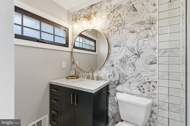 $529,900 | 25 Whitman Road, Hamilton, NJ 08619