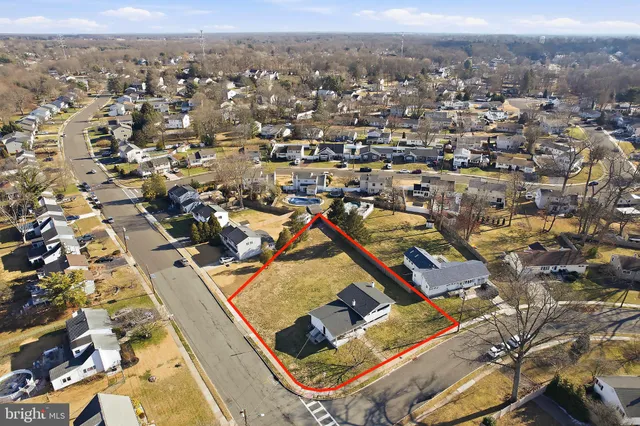 $529,900 | 25 Whitman Road, Hamilton, NJ 08619