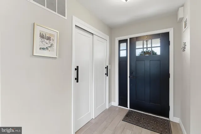 $529,900 | 25 Whitman Road, Hamilton, NJ 08619