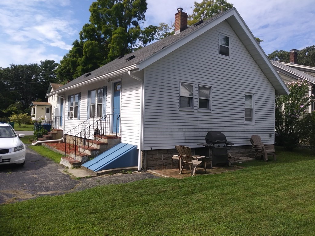 6 Brentham Road North Billerica, MA 01862 - Photo 3 of 8 Gallery Image 3