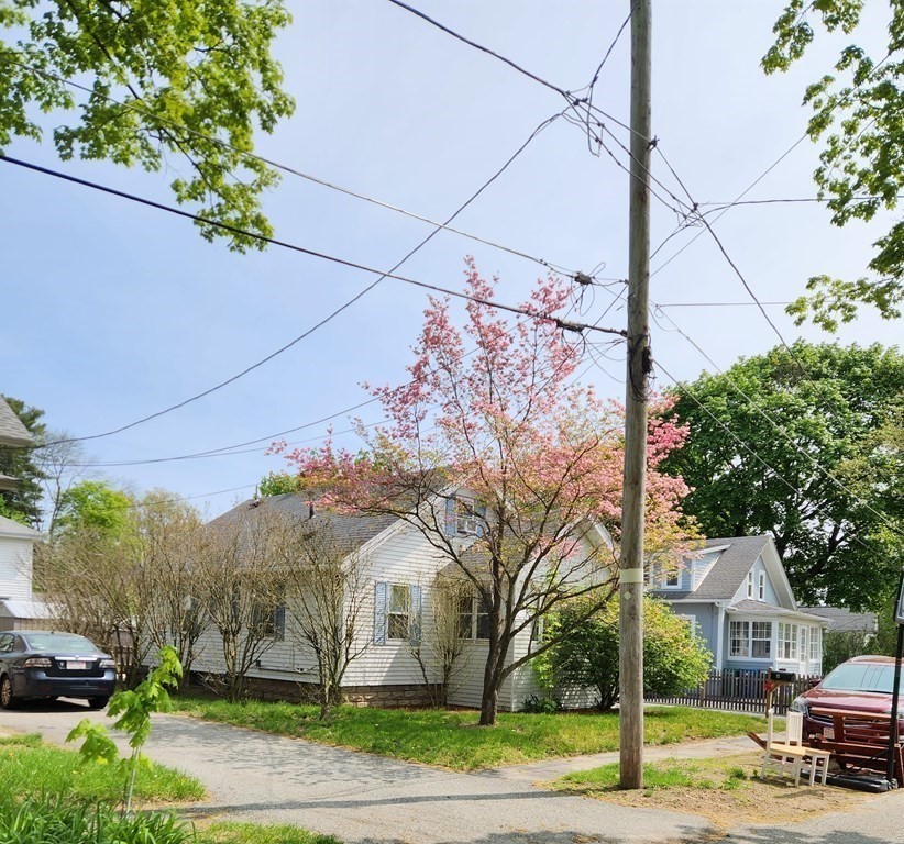 6 Brentham Road North Billerica, MA 01862 - Photo 5 of 8 Gallery Image 5