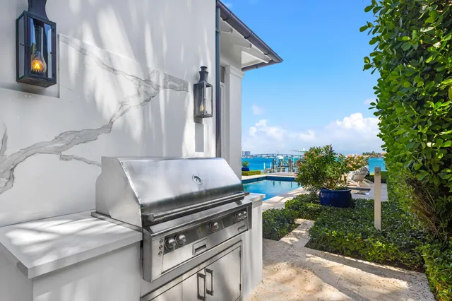 $65,000,000 | 1610 North Ocean Boulevard, Palm Beach, FL 33480