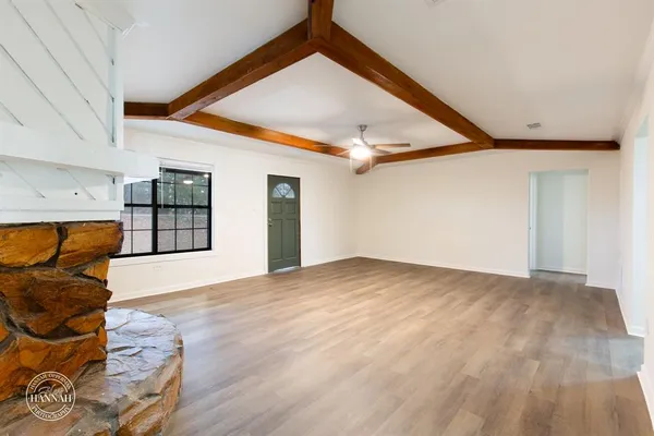 a view of a storage & utility room