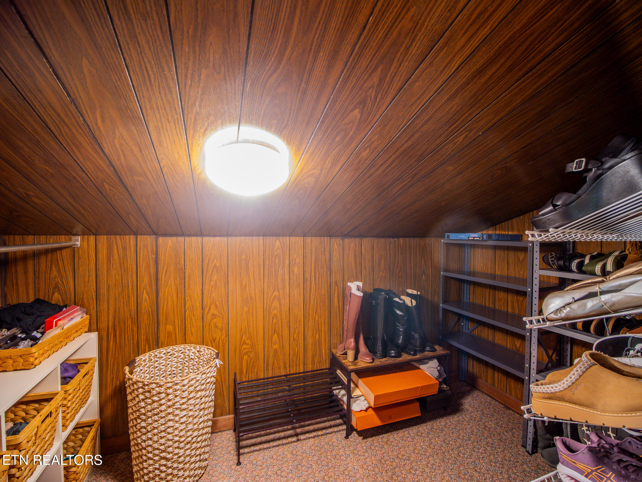 331 Louisiana Avenue Oak Ridge, TN 37830 - Photo 26 of 48 Extra Storage for Bedroom 1