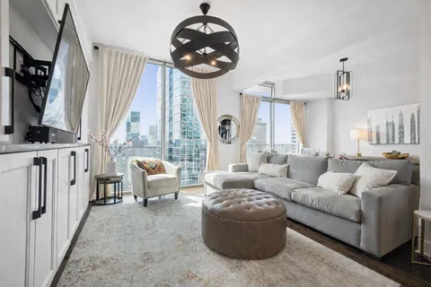 $809,000 | 415 Church Street, Unit 2112, Nashville, TN 37219