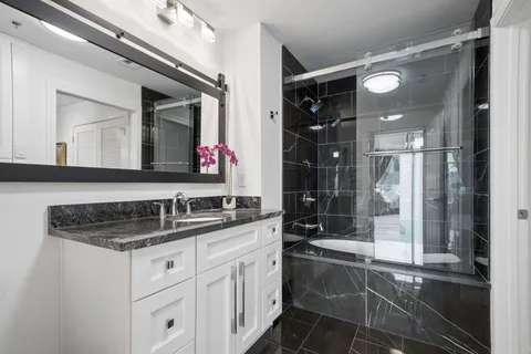 $809,000 | 415 Church Street, Unit 2112, Nashville, TN 37219