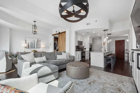 $809,000 | 415 Church Street, Unit 2112, Nashville, TN 37219