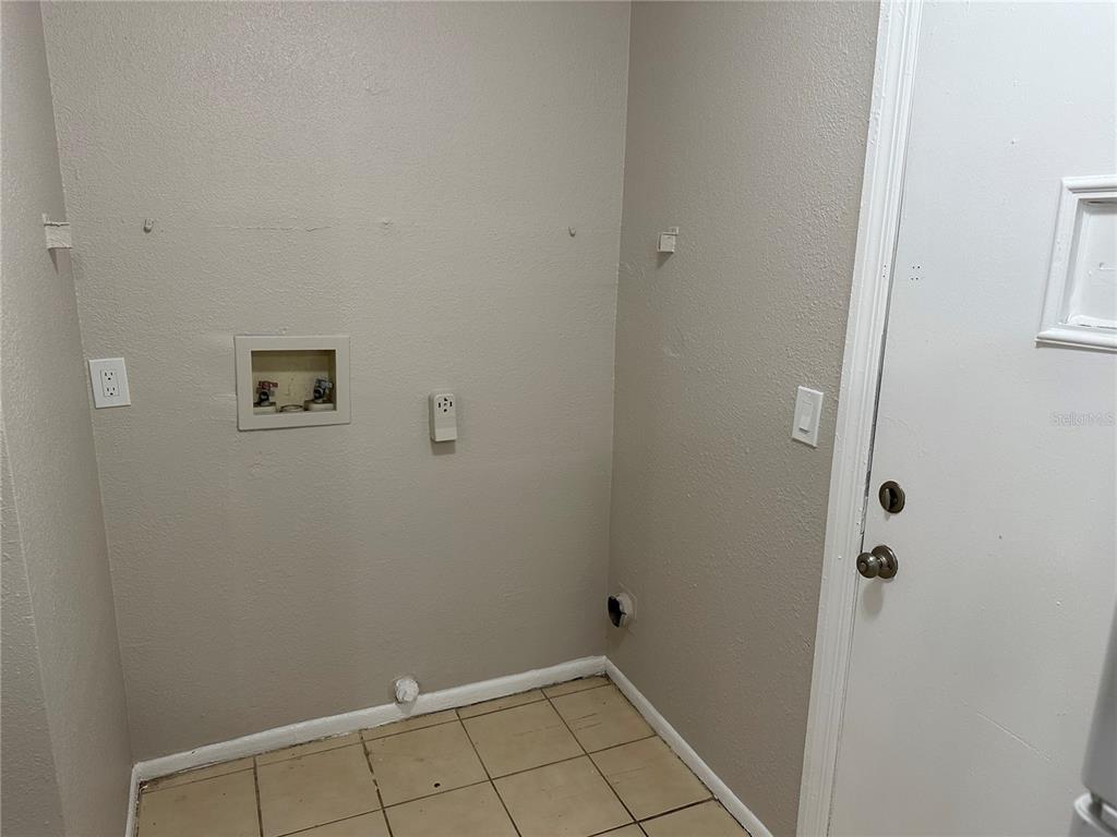 385 Lime Street Maitland, FL 32751 - Photo 12 of 13 a view of a room