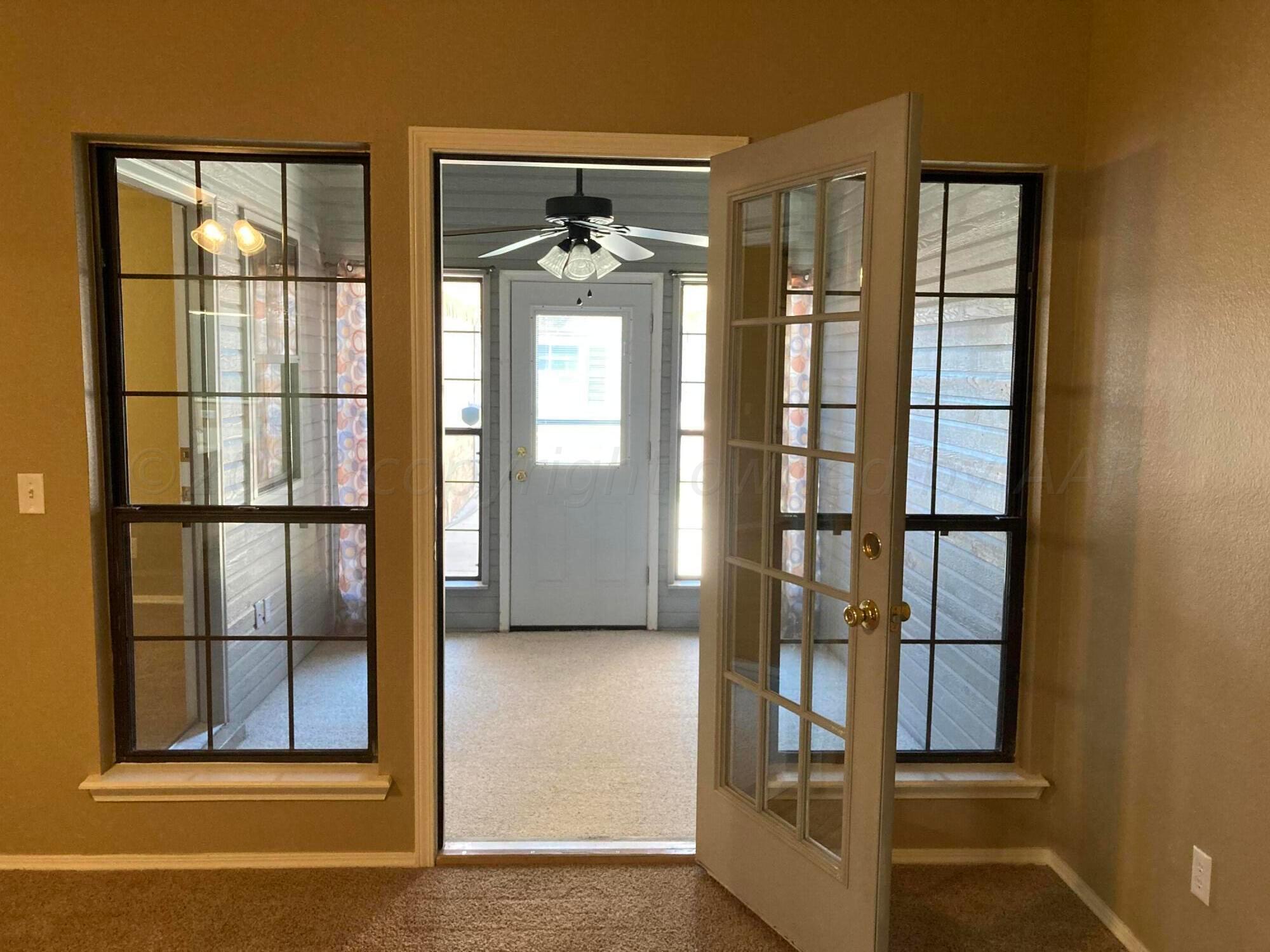 3509 West Point Drive Amarillo, TX 79121 - Photo 17 of 19 20-sun room