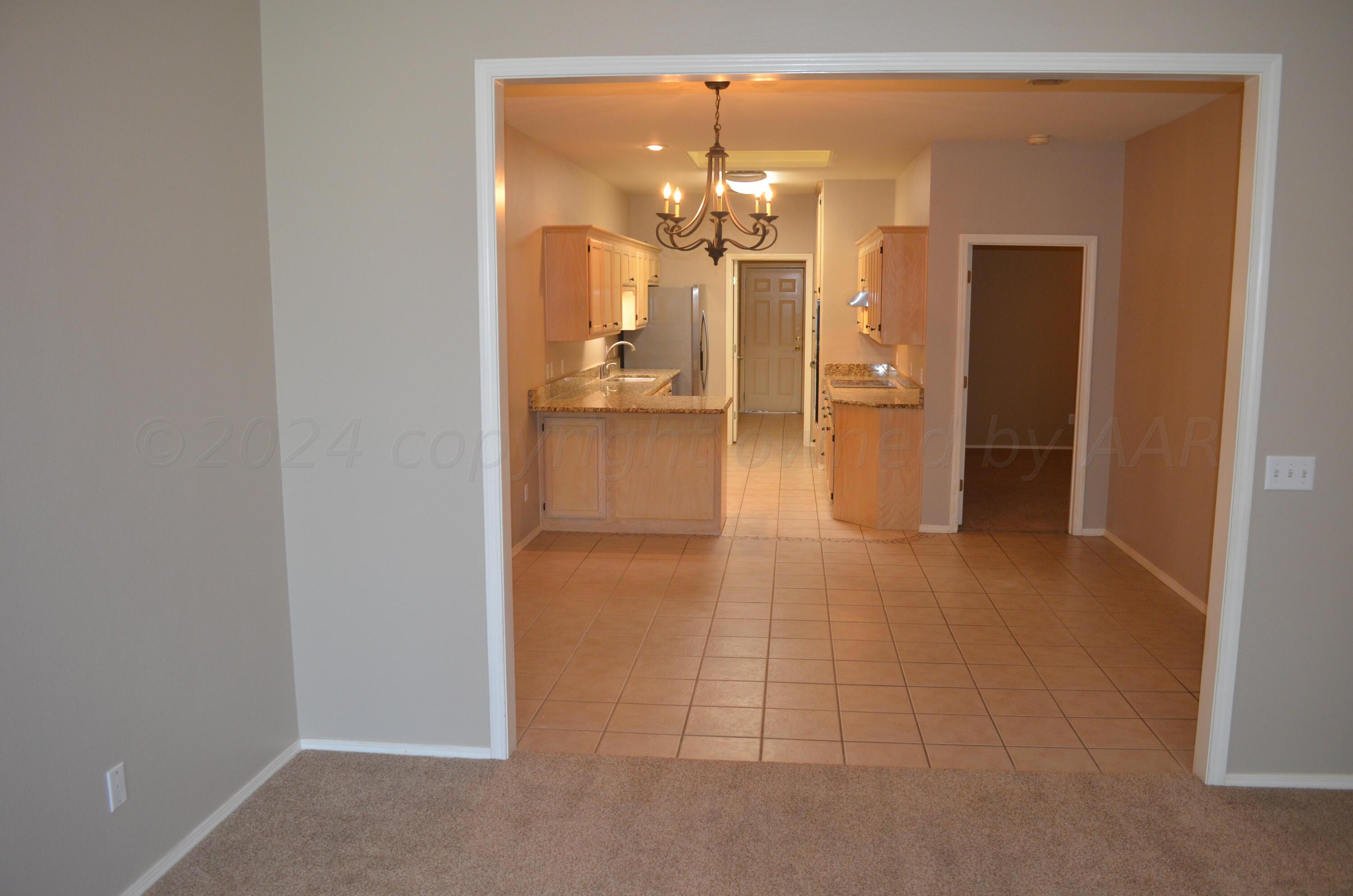 3509 West Point Drive Amarillo, TX 79121 - Photo 4 of 19 05-kitchen