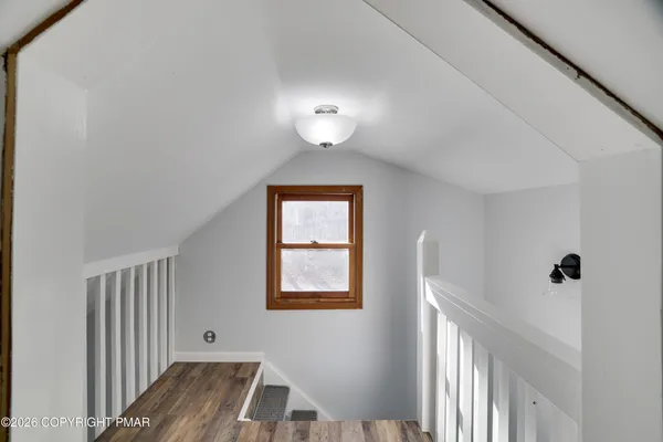 $1,800 | 122 Kocher Lane, Wind Gap, PA 18091