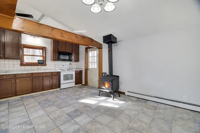 $1,800 | 122 Kocher Lane, Wind Gap, PA 18091