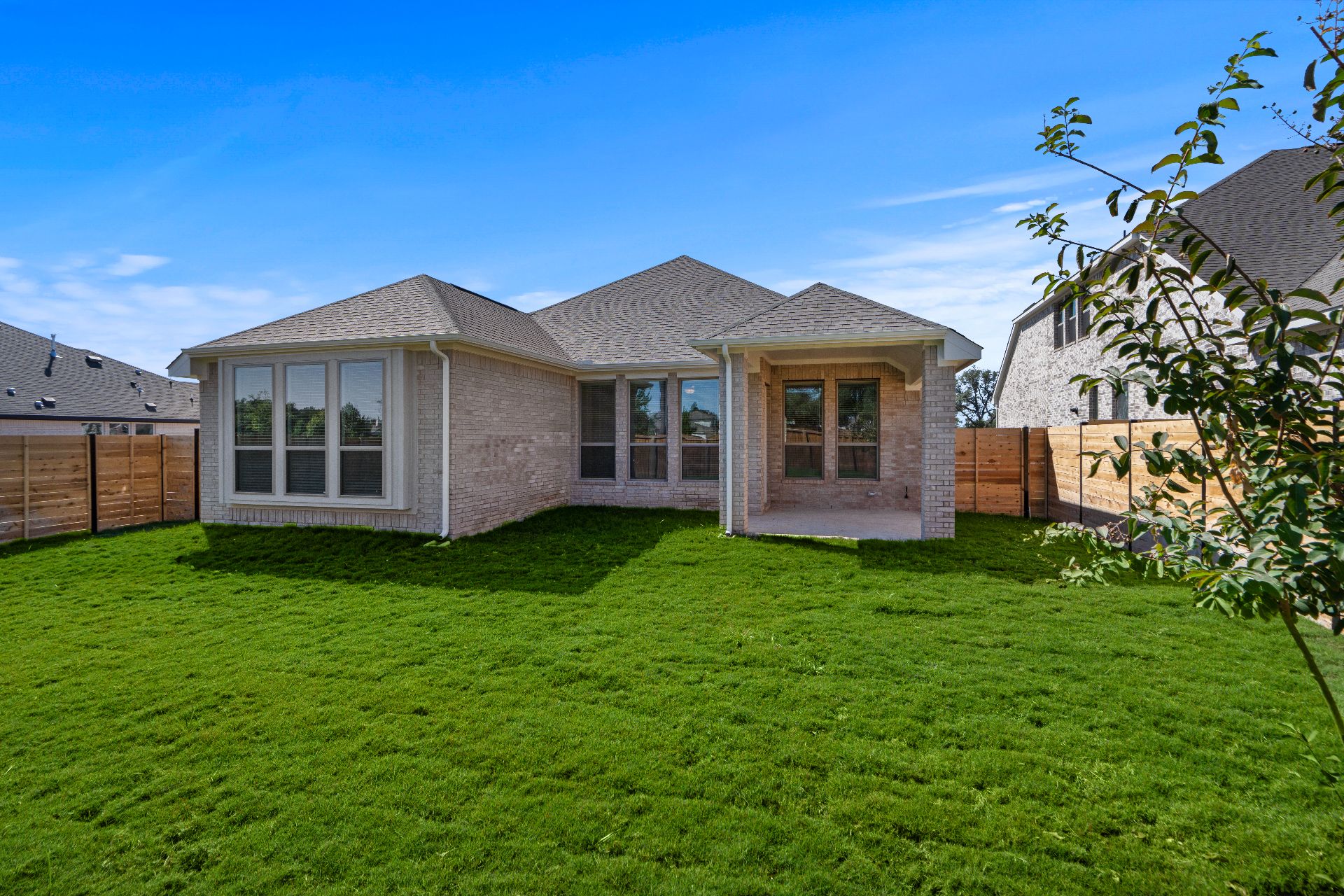 336 Ridgewell Loop Georgetown, TX 78633 - Photo 22 of 31 a view of a house with a garden