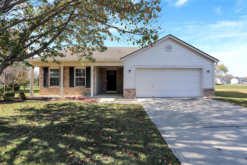 1304 Blue Ridge Lane Brownsburg, IN 46112 - Photo 1 of 31 Gallery Image 1