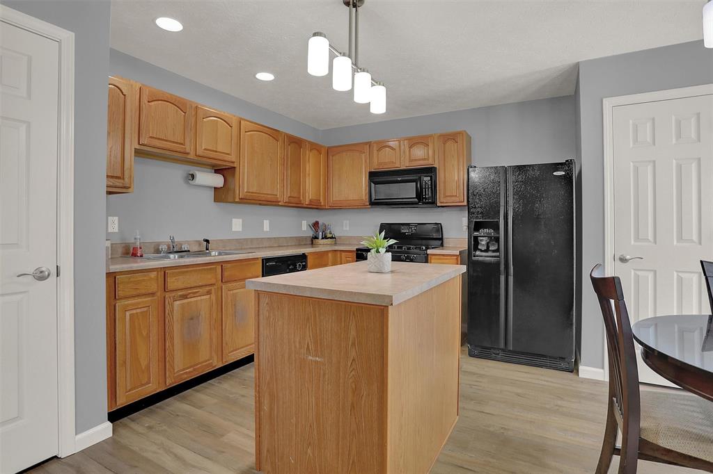 1304 Blue Ridge Lane Brownsburg, IN 46112 - Photo 12 of 31 Gallery Image 12