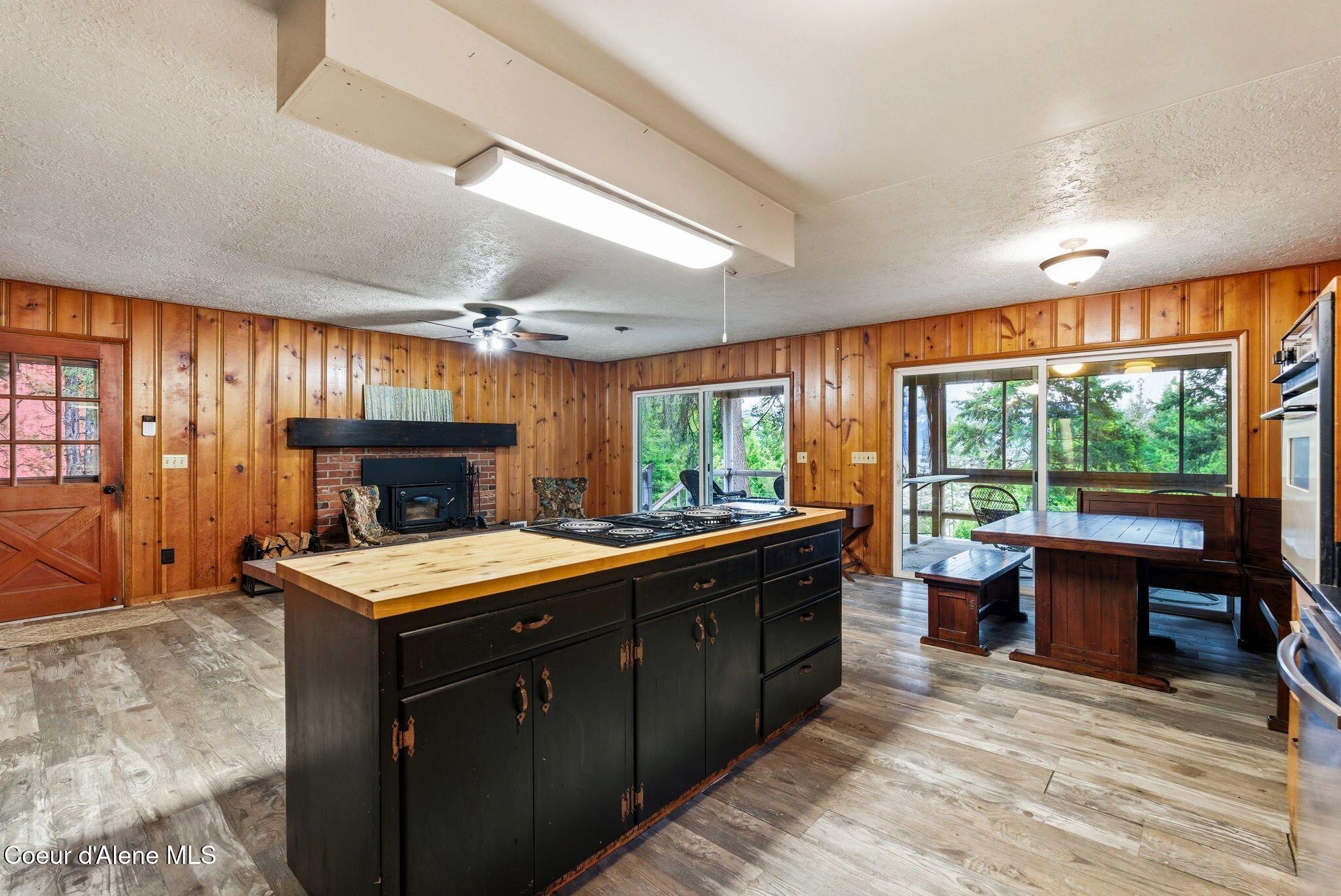 39 Pearl Creek Road Sagle, ID 83860 - Photo 11 of 62 .