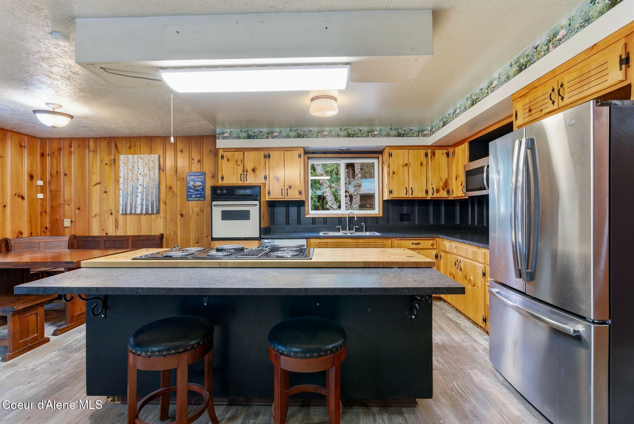 39 Pearl Creek Road Sagle, ID 83860 - Photo 14 of 62 .