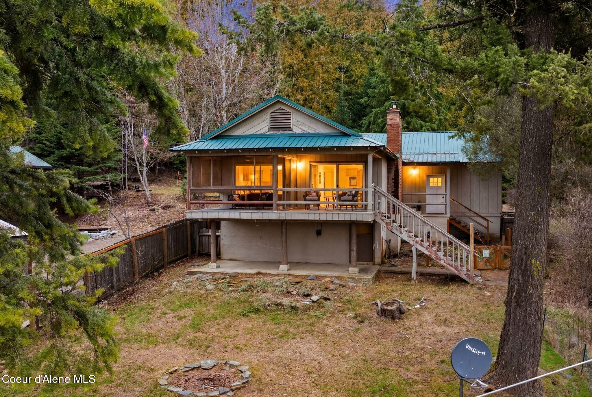 39 Pearl Creek Road Sagle, ID 83860 - Photo 2 of 62 .